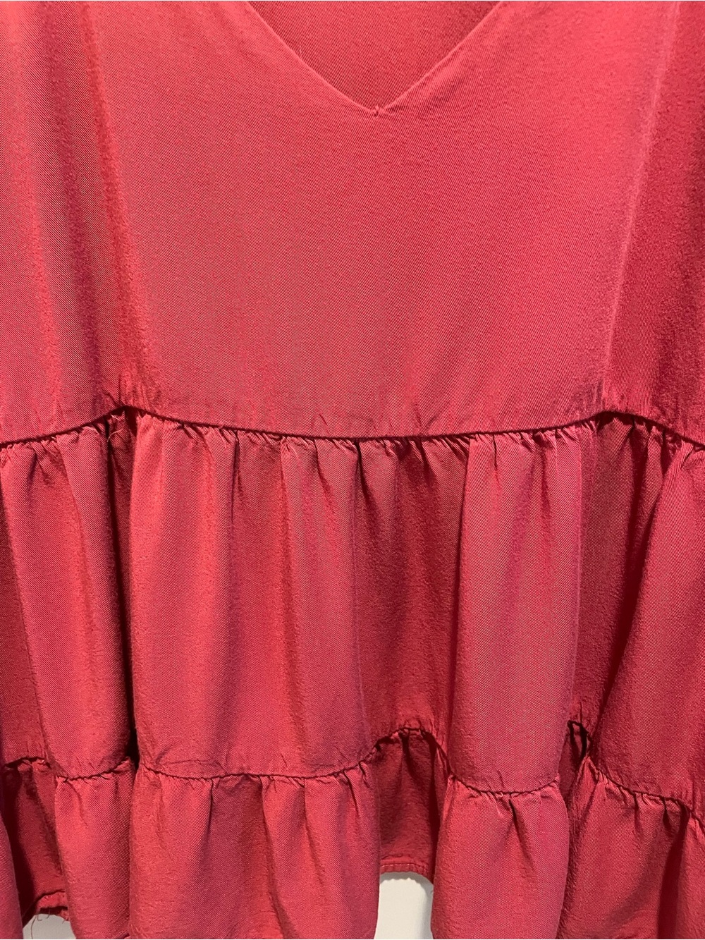 Andree by Unit mauve, tiered, v-neck long-sleeve blouse. Size L. - Picture 5 of 9